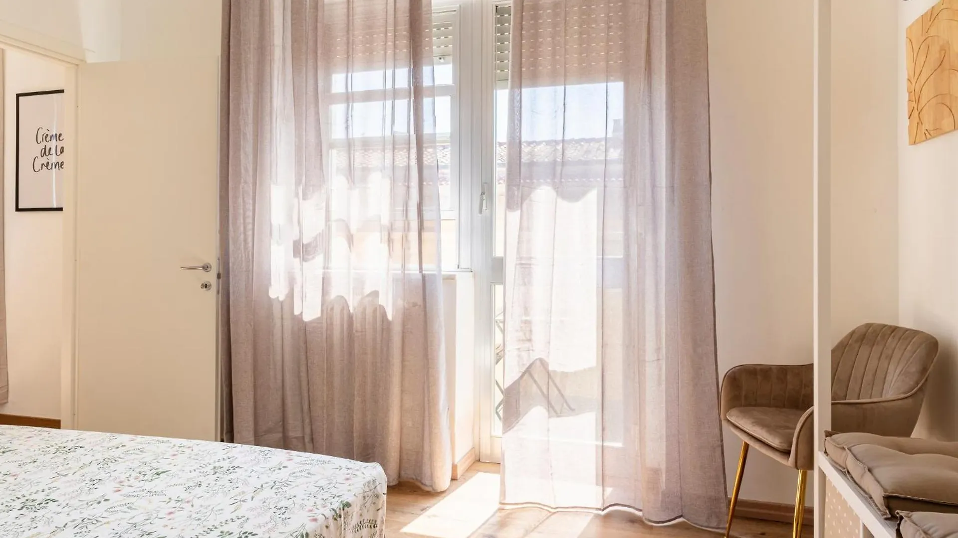Livorno Central And Modern 2 Apts & 1 Room! 0*,  Italy