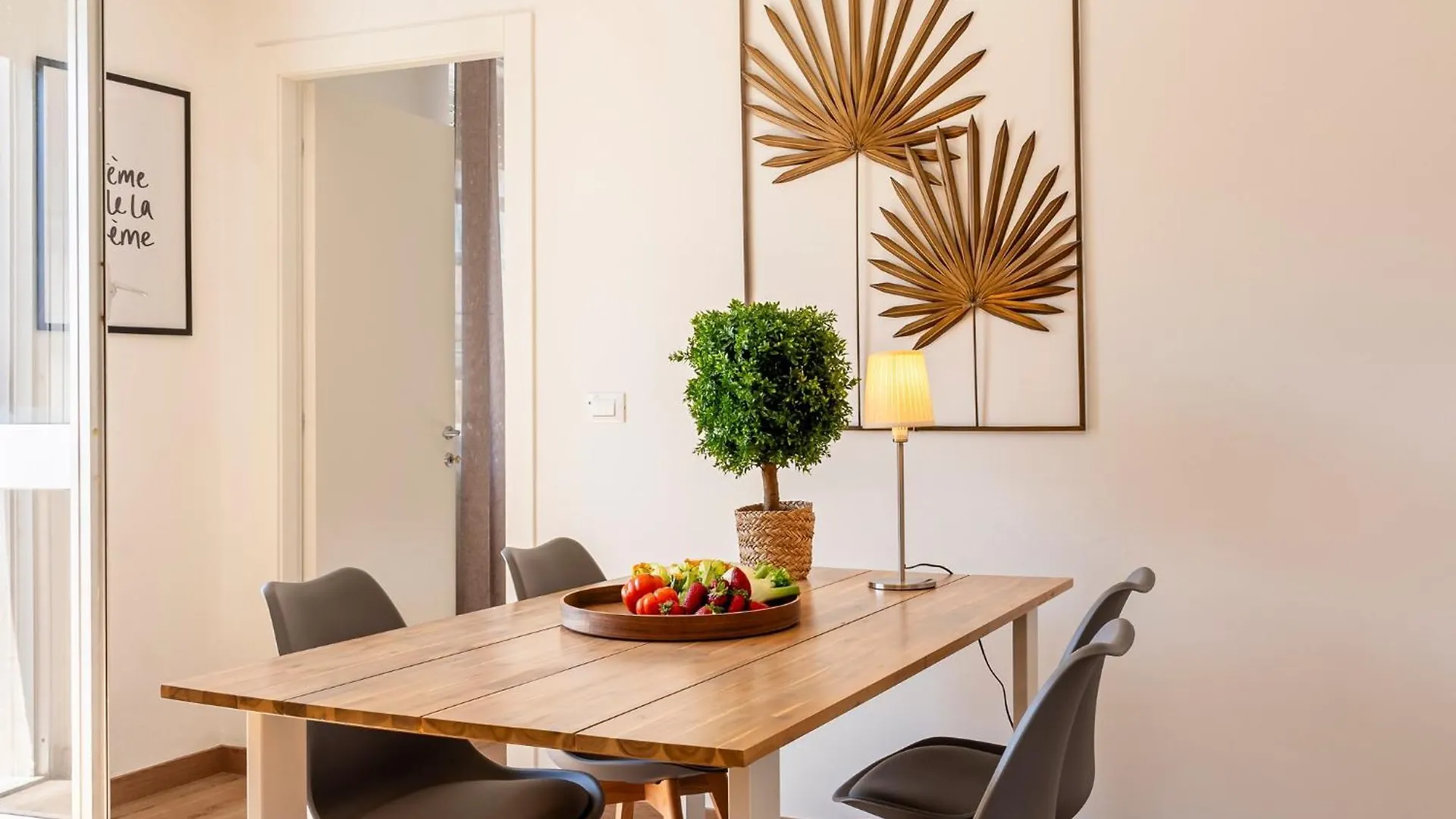 Apartment Livorno Central And Modern 2 Apts & 1 Room!